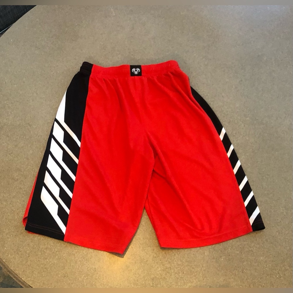 Boys Under Armour Shorts - YLG